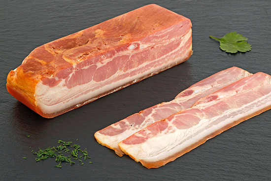 352